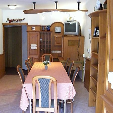 Отель Napfuerdo Vendeghaz Мезёкёвешд Экстерьер фото